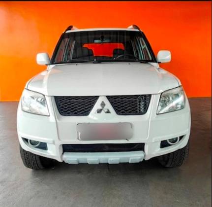 MITSUBISHI PAJERO TR4 2.0 4X4 16V 140CV FLEX 4P AUTOMÁTICO MITSUBISHI PAJERO TR4 2.0 4X4 16V 140CV FLEX 4P AUTOMÁTICO